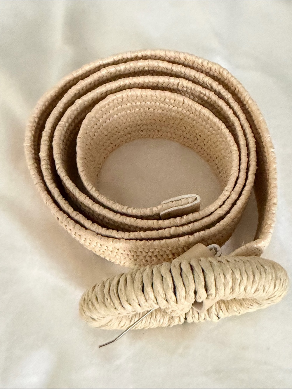 Woven Rope Round Buckle Belt in Beige NWOT - Picture 2 of 3